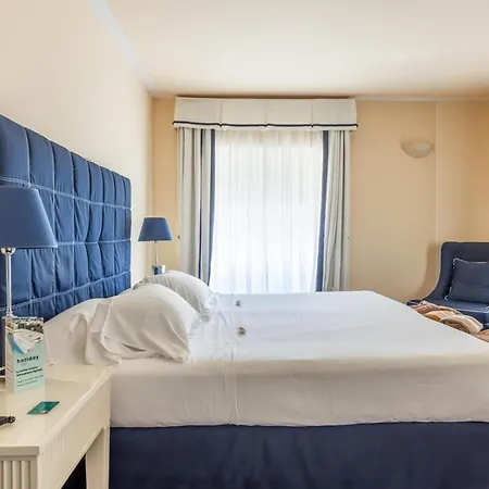 Hotel Hotiday Collection - Mascagni Livorno